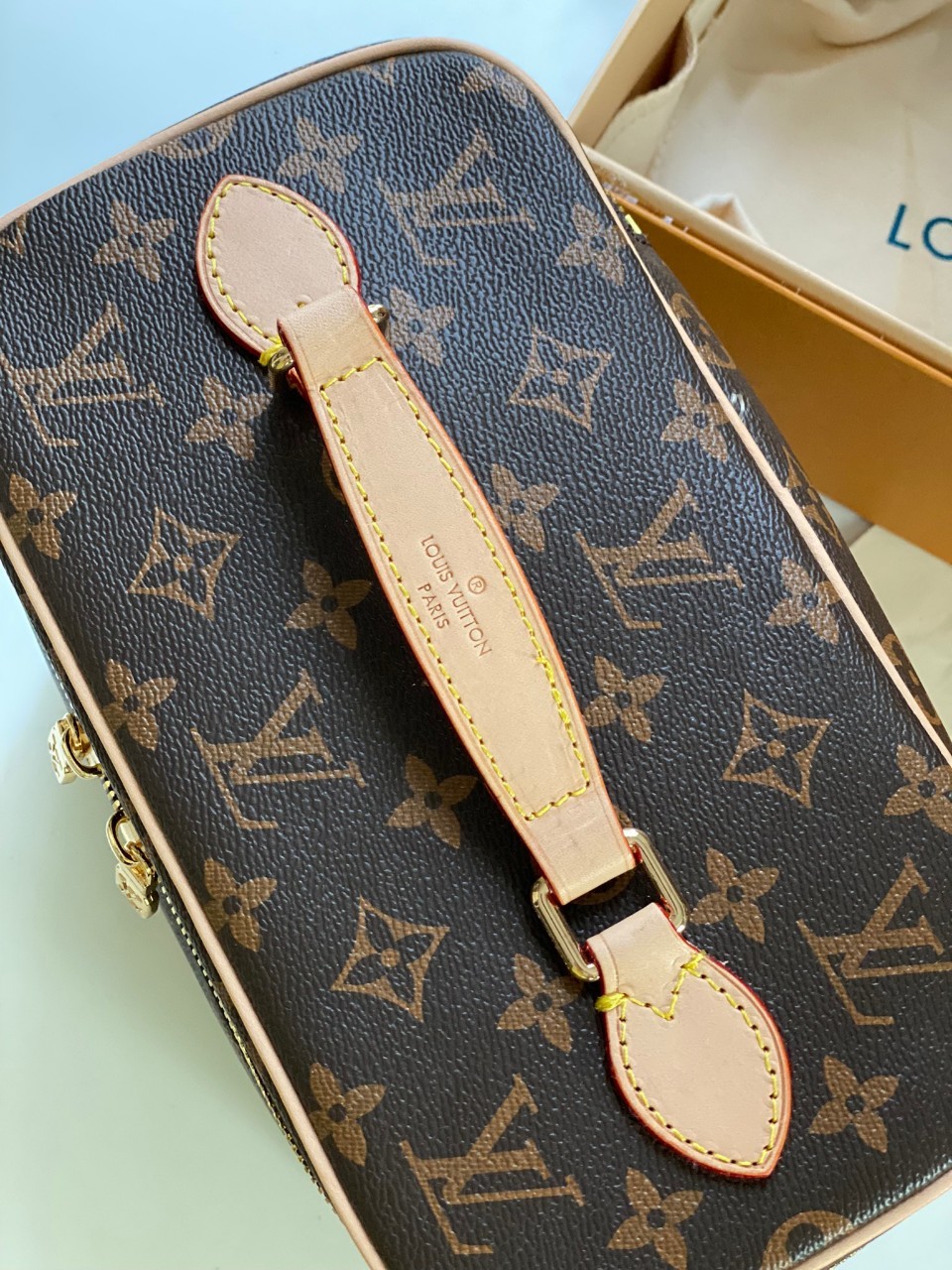 Túi LV Vanity New Monogram 475-4